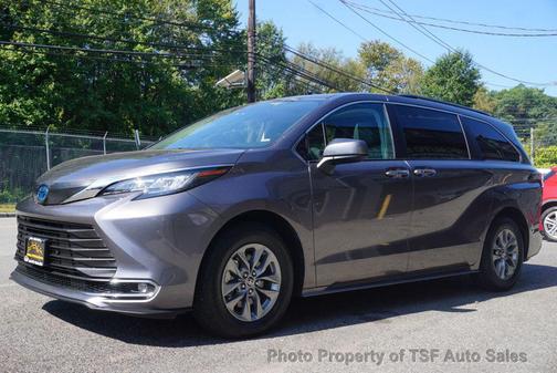 2024 Toyota Sienna XLE 7 Passenger