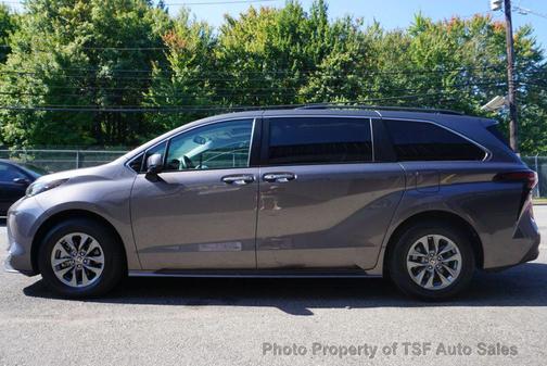 2024 Toyota Sienna XLE 7 Passenger