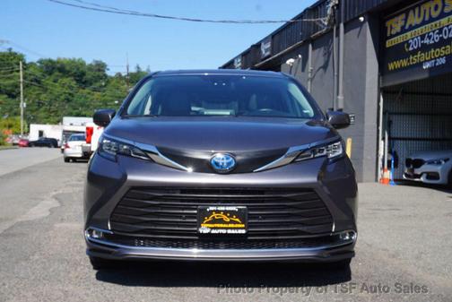 2024 Toyota Sienna XLE 7 Passenger