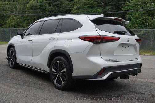 2022 Toyota Highlander XSE