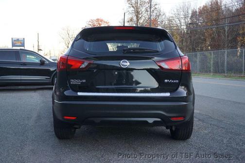 2018 Nissan Rogue Sport SV