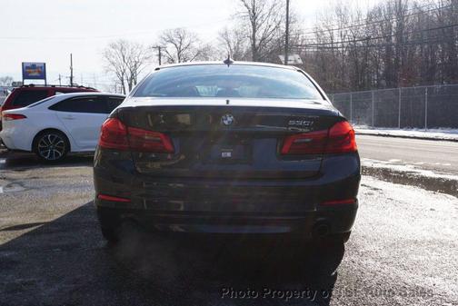 2018 BMW 530 530i