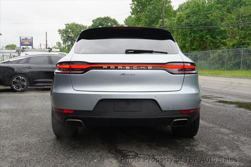 2020 Porsche Macan Base