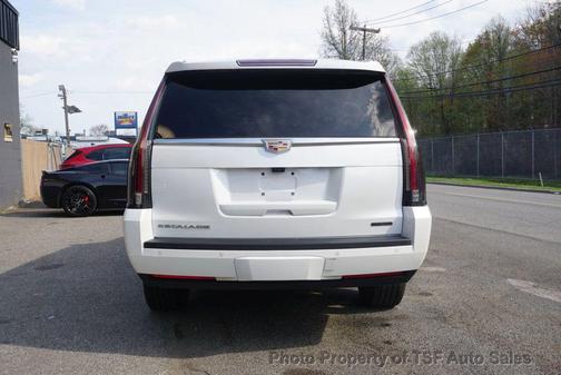 Crystal White Tricoat 2019 Cadillac Escalade ESV Premium Luxury