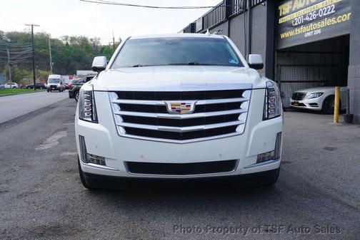 Crystal White Tricoat 2019 Cadillac Escalade ESV Premium Luxury