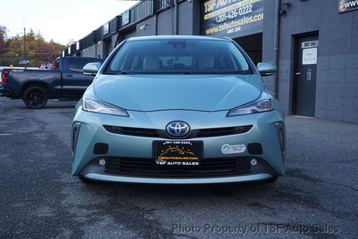 2019 Toyota Prius XLE