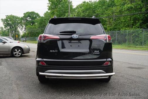 2016 Toyota RAV4 Hybrid XLE