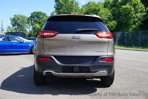 Light Brownstone Pearlcoat 2016 Jeep Cherokee Limited