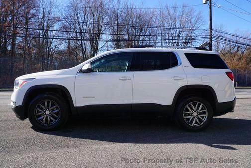 2017 GMC Acadia SLT-1