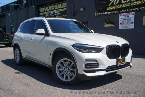 Mineral White Metallic 2021 BMW X5 xDrive40i