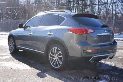 2017 INFINITI QX50 Base