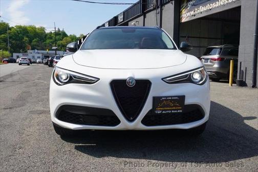 2019 Alfa Romeo Stelvio Sport