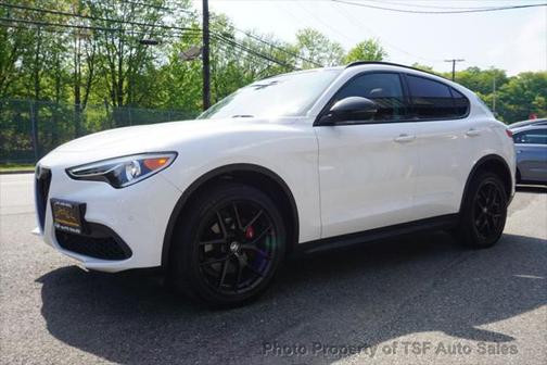 2019 Alfa Romeo Stelvio Sport