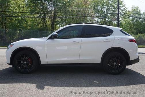 2019 Alfa Romeo Stelvio Sport