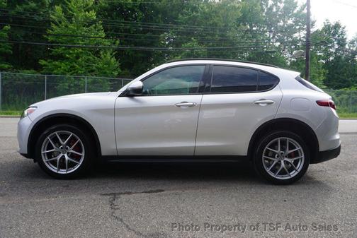Silverstone Gray Metallic 2018 Alfa Romeo Stelvio Ti Sport