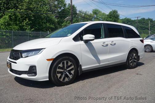 Platinum White Pearl 2025 Honda Odyssey EX-L