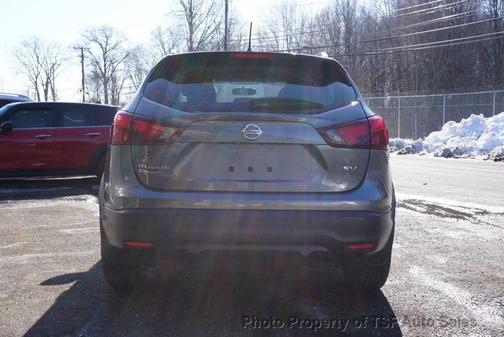 2017 Nissan Rogue Sport SV