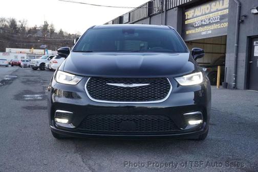 2025 Chrysler Pacifica L