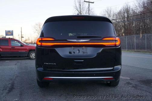 2025 Chrysler Pacifica L