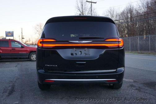 2025 Chrysler Pacifica L