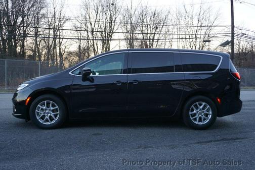 2025 Chrysler Pacifica L