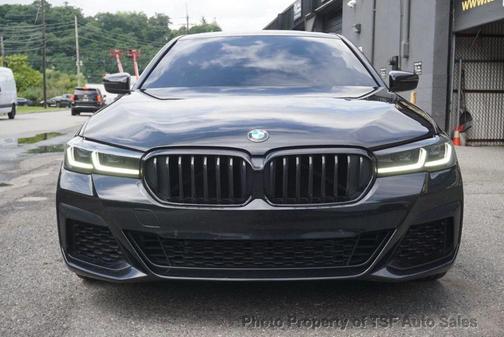 Jet Black 2022 BMW 540 i