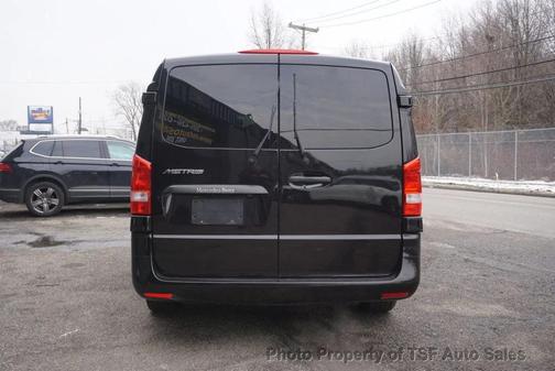 2018 Mercedes-Benz Metris Base