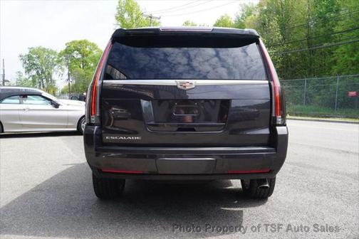 2016 Cadillac Escalade Platinum