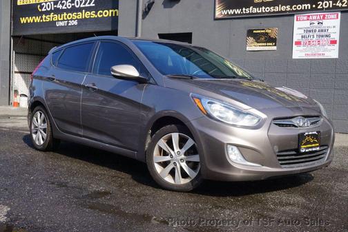 2013 Hyundai Accent SE