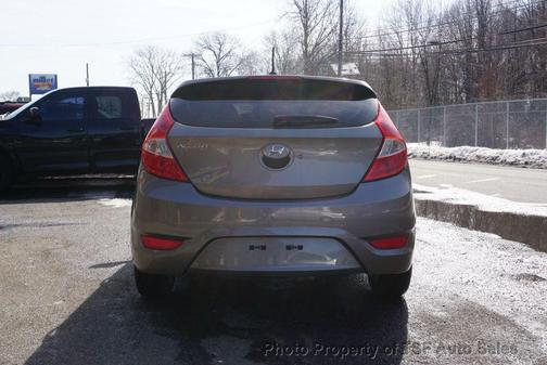 2013 Hyundai Accent SE