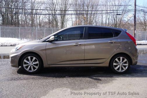 2013 Hyundai Accent SE