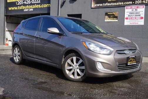 2013 Hyundai Accent SE