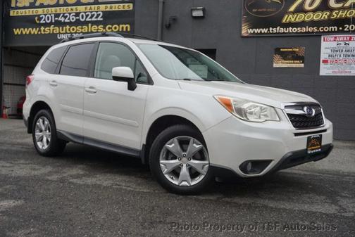 Satin White Pearl 2014 Subaru Forester 2.5i Premium