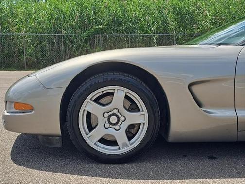 1999 Chevrolet Corvette Base