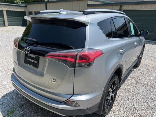 2017 Toyota RAV4 SE
