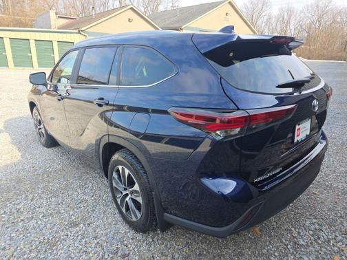 2026 Toyota Highlander Hybrid XLE