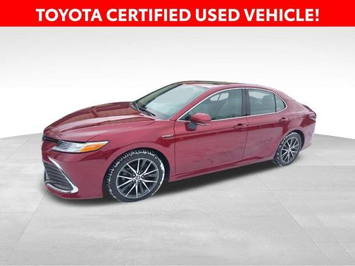 2021 Toyota Camry Hybrid XLE