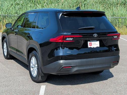 Midnight Black Metallic 2024 Toyota Grand Highlander XLE
