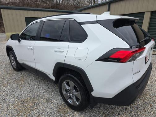2024 Toyota RAV4 Hybrid LE
