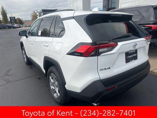 2025 Toyota RAV4 XLE