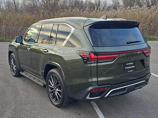 2025 Lexus LX 700h F SPORT