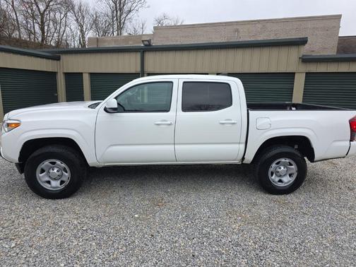 2023 Toyota Tacoma SR