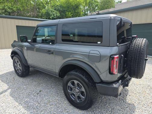 Carbonized Gray Metallic 2024 Ford Bronco Big Bend