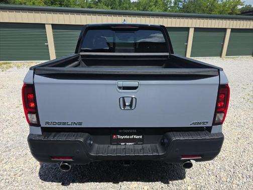 2022 Honda Ridgeline Black