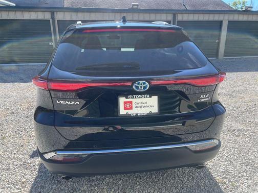 2022 Toyota Venza XLE