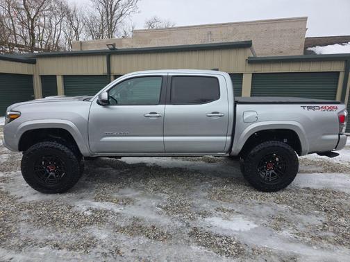 2023 Toyota Tacoma TRD Sport
