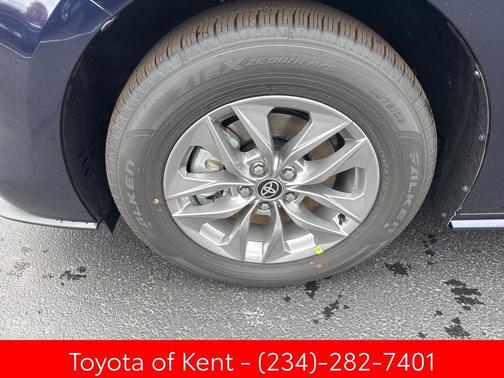 2025 Toyota Sienna LE