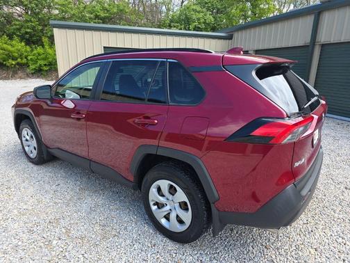 Ruby Flare Pearl 2019 Toyota RAV4 LE