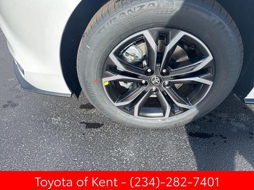 2025 Toyota Sienna Platinum