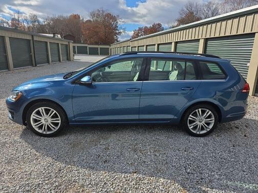 2016 Volkswagen Golf SportWagen TSI Limited Edition